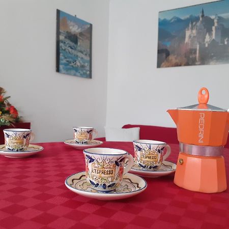 Casa Le Rondini Lejlighed Mezzenile Eksteriør billede