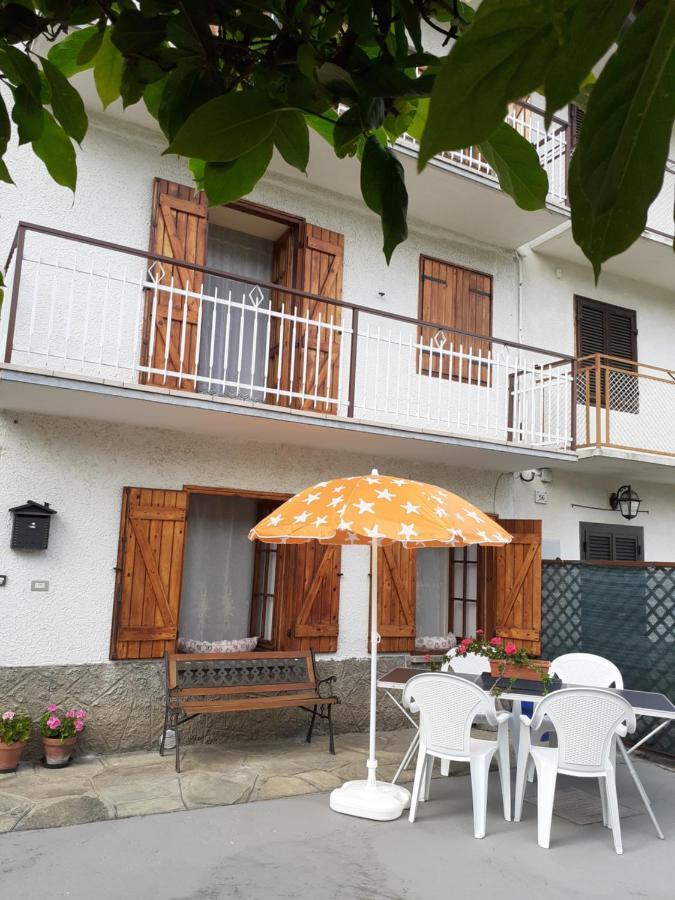 Casa Le Rondini Lejlighed Mezzenile Eksteriør billede